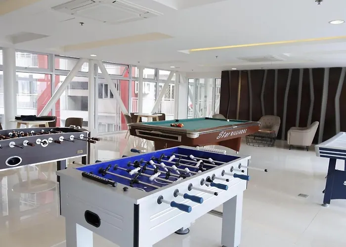 Casa Ison At The Silk Residences, With Balcony At The Heart Of 4* Manila
